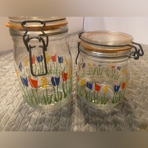 1 L & 3/4 LArc France Glass Canister Jars Tulip Floral Hinged Lid